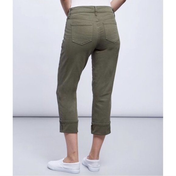 NYDJ Dayla Wide Cuff Capri in Topiary w/ Lift Tuck Technology - NWT - Size 6 - Picture 2 of 14